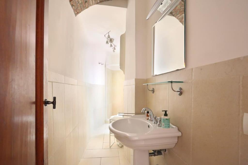 Belle Donne Historical Apartment - City Center Florencia Exterior foto